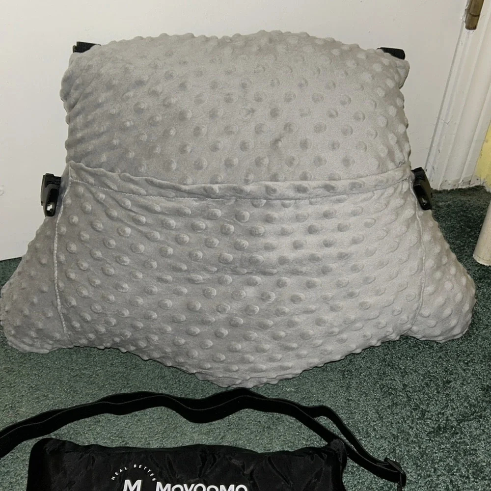 Heal Easier with Moyoama pillow -For any lower abdominal/tummy surgery recovery - Picture 4 of 5